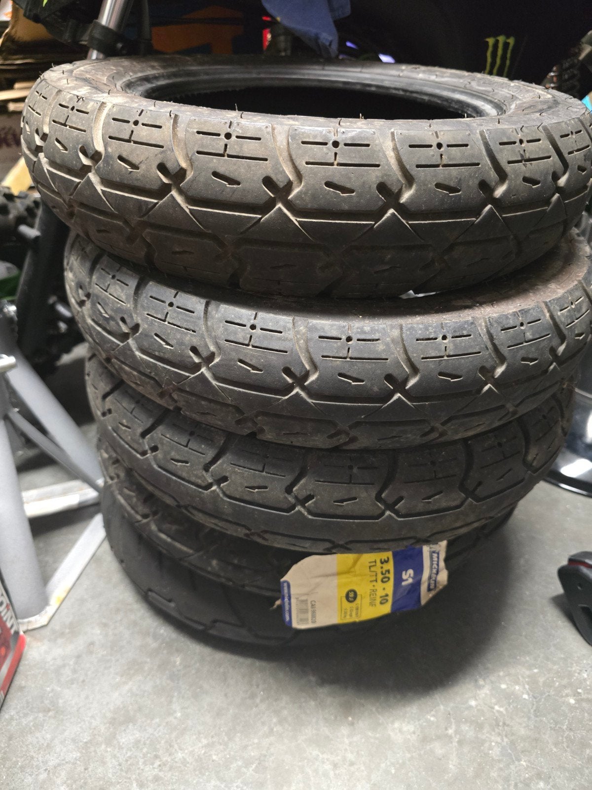 Honda Dax banden en velgen, Ophalen