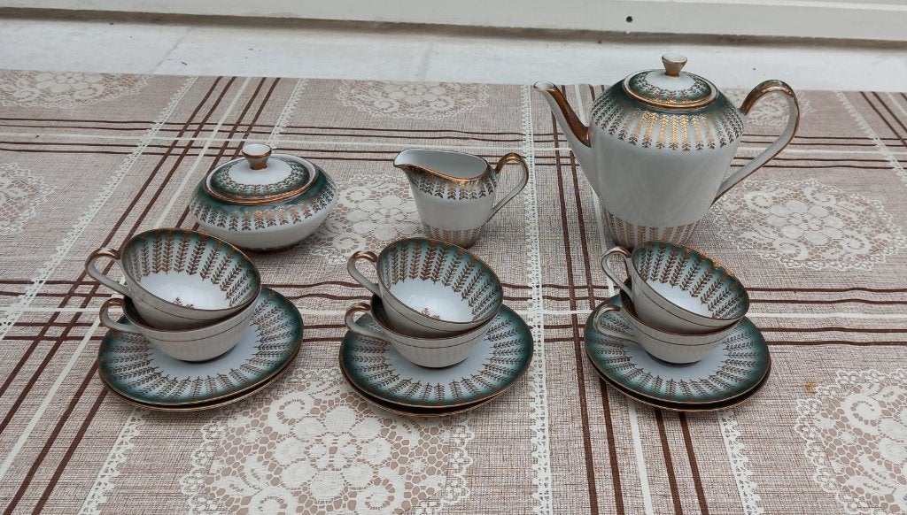 Vintage koffieservies met groen-gouden decoratie, Ophalen