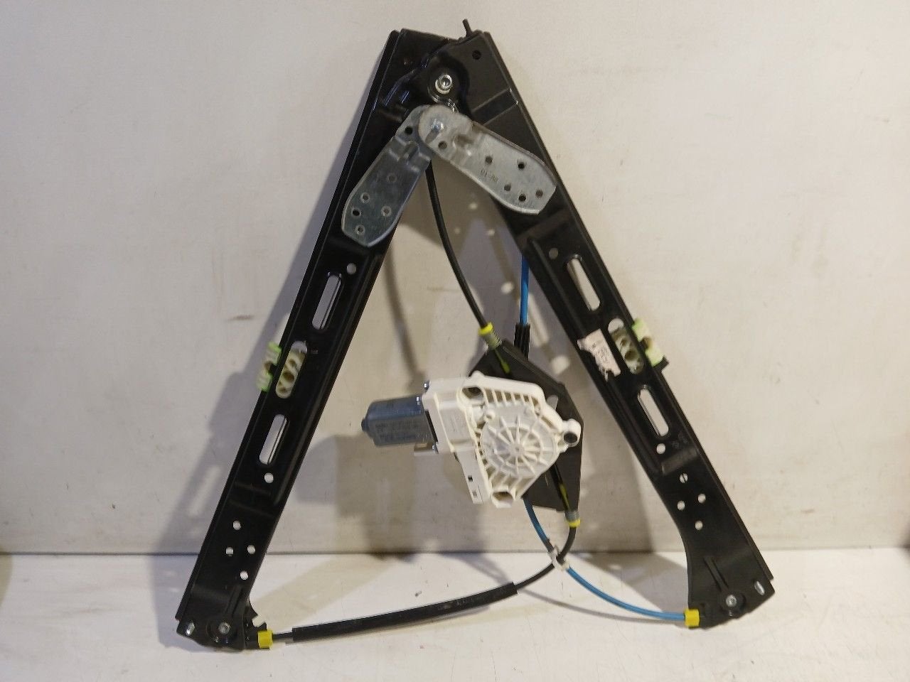 Raammechaniek elektrisch rechts voor Seat Alhambra, Onderdelen@venauto.nl, Van der Ven Autorecycling B.V., Gebruikt, Ettenseweg 76, 4706 PB Roosendaal, The Netherlands