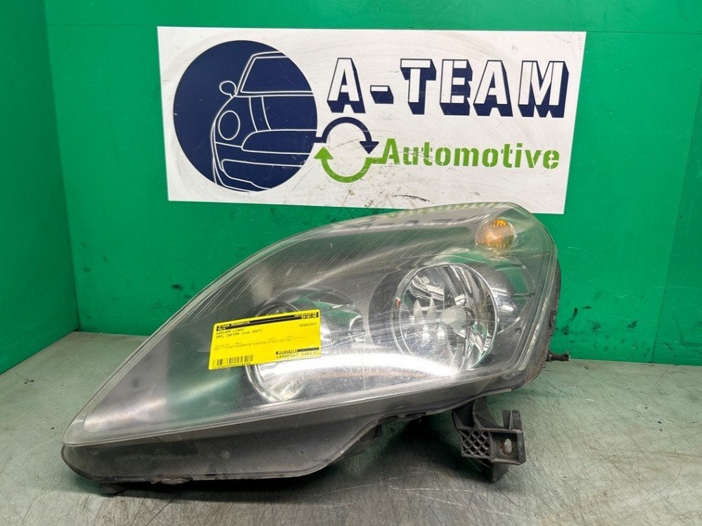 KOPLAMP LINKS Renault Clio IV (5R) (|0301214201|), Auto-onderdelen, Gebruikt, Renault, Peter-Huppertz-Straße 5
51063  Köln, DE