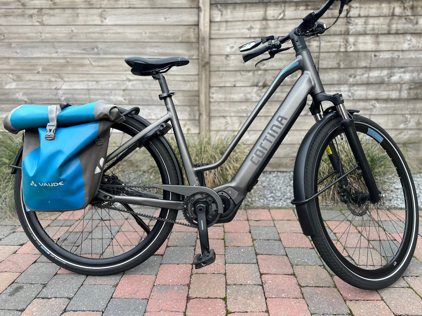 Cortina E-silento Shimano 400KM Dames, Fietsen en Brommers, Elektrische fietsen, Ophalen, Zo goed als nieuw, 50 km per accu of meer
