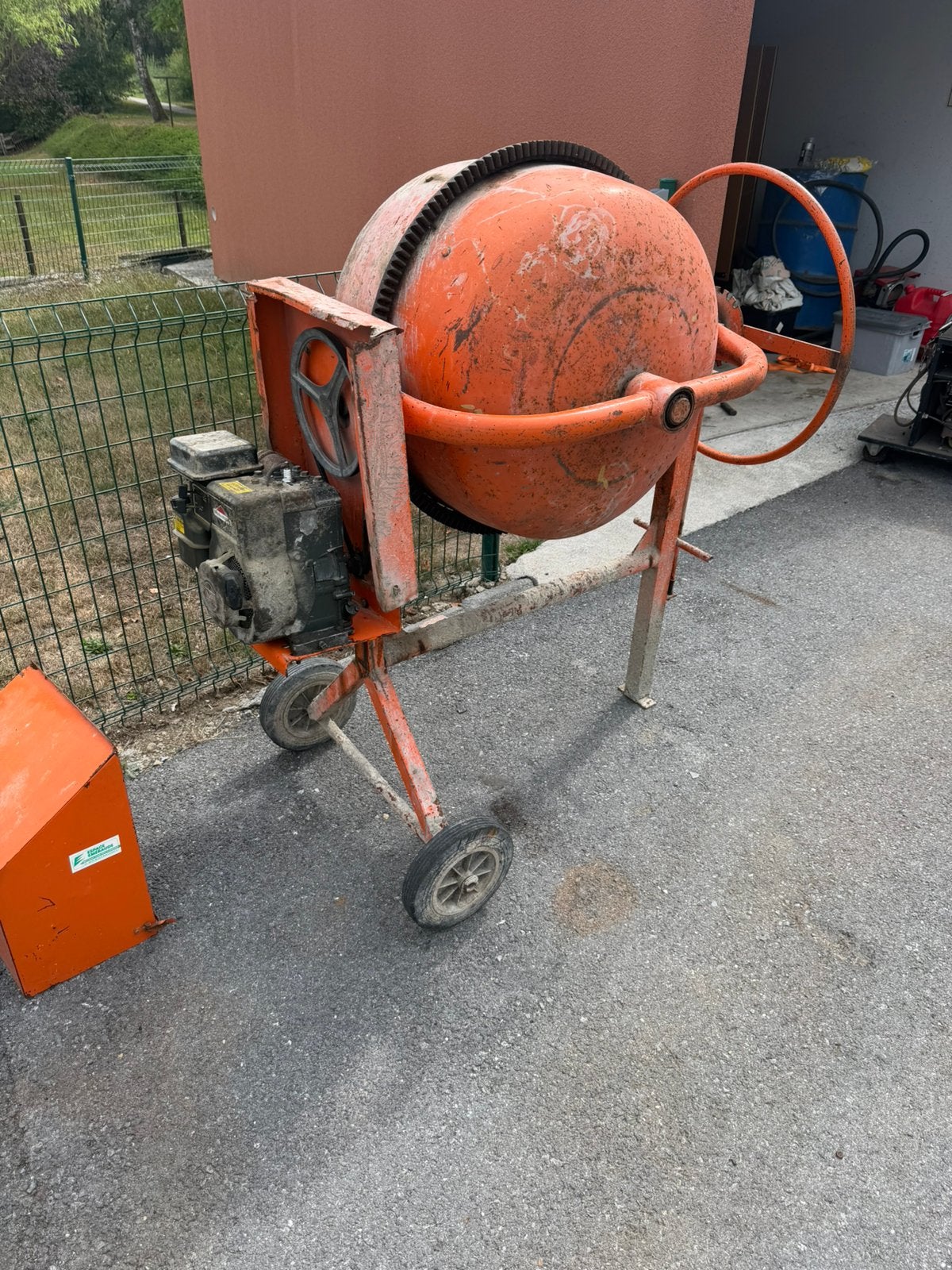 Bétonnières à moteur thermique, Enlèvement, Utilisé