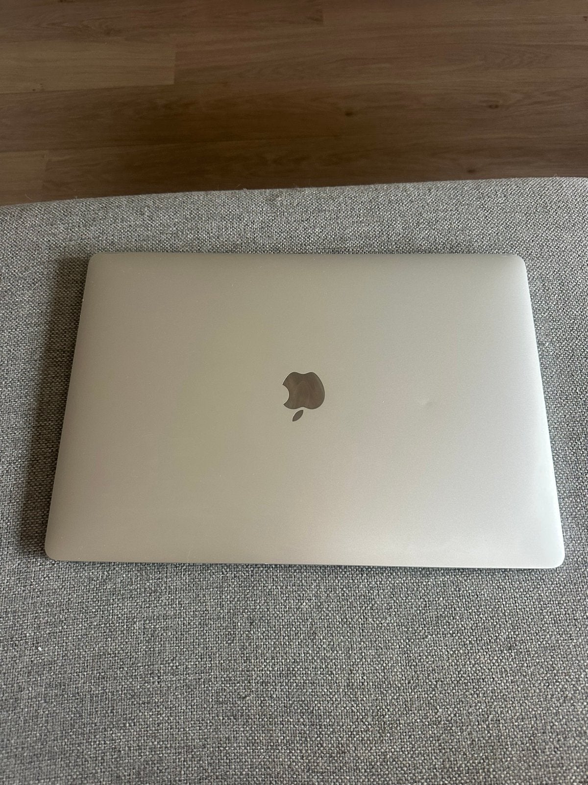 Apple Macbook Pro - 15inch (2019) - Silver, Computers en Software, Windows Laptops, 15 inch, Ophalen of Verzenden, Zo goed als nieuw