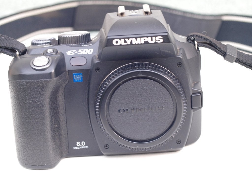 Kit Olympus E-500 moins de 3.000 déclenchements., Enlèvement ou Envoi, 8 mégapixels, Comme neuf, Olympus