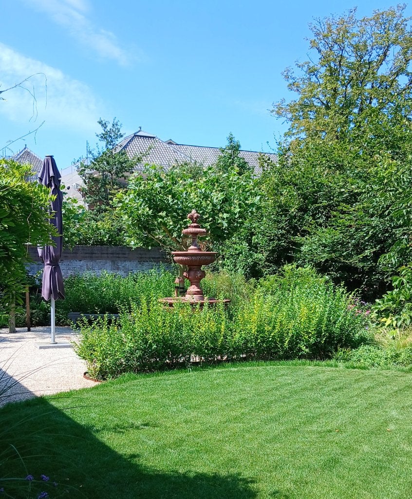 Oud roestbruin leeuwkoppen fontein, Tuin en Terras, Waterpartijen en Fonteinen, Ophalen, Nieuw, Beton, Fontein