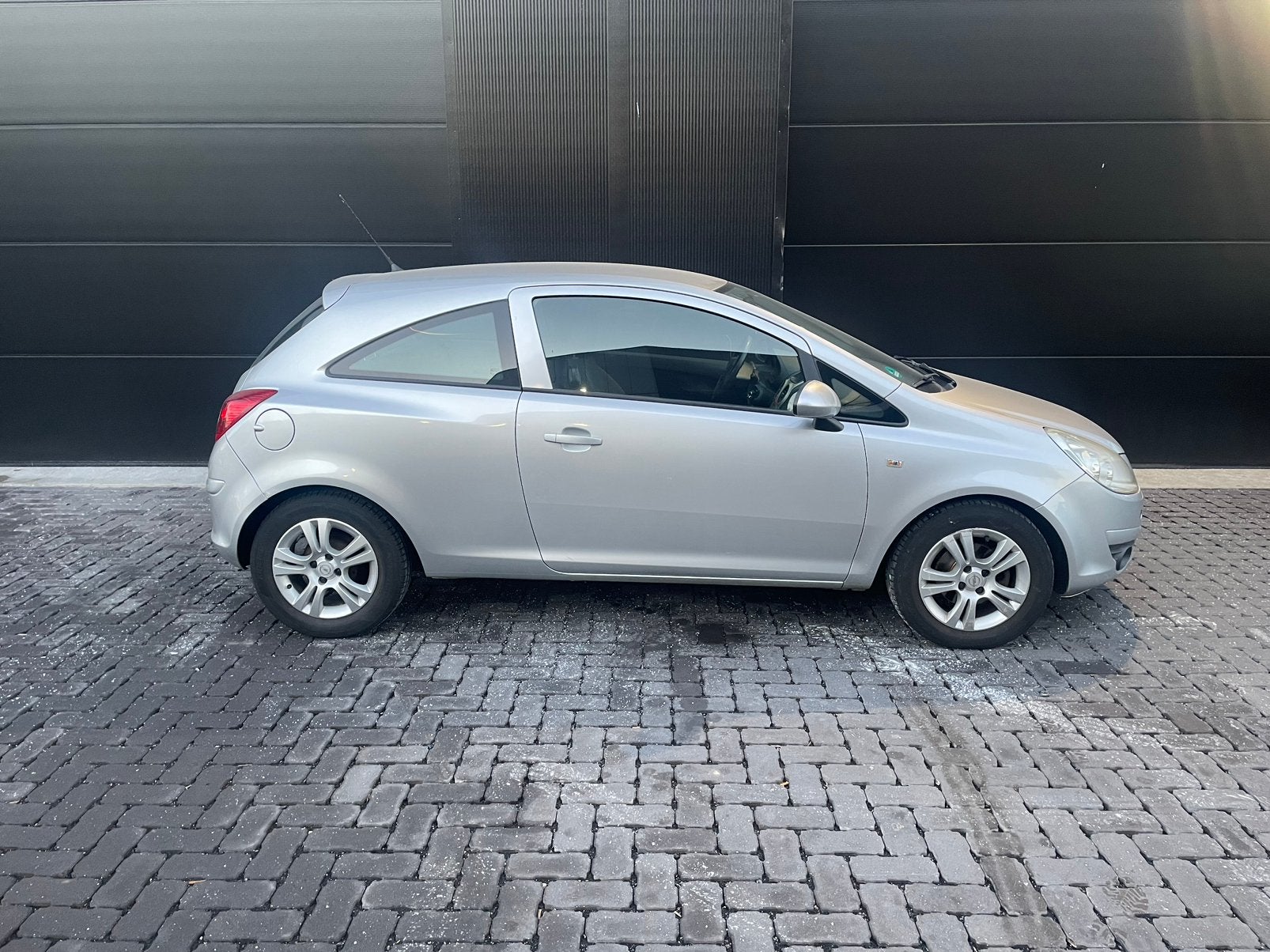 Opel Corsa Essence Clim Bluetooth Contrôle Car-pass, Autos, Argent ou Gris, Achat, Entreprise, Boîte manuelle