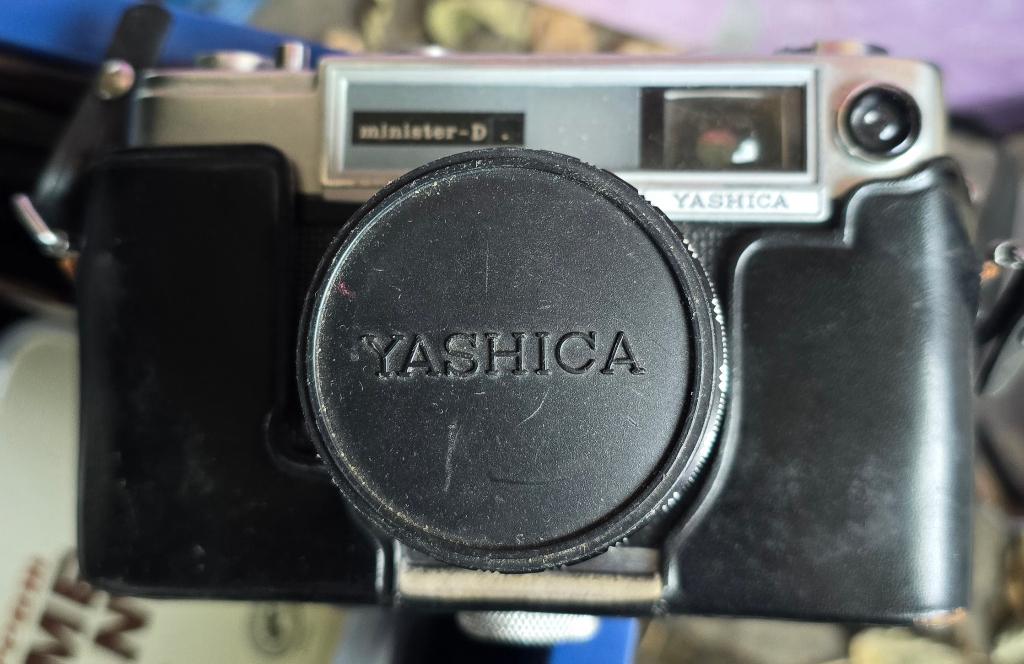 Appareil photo Yashica minister D, Enlèvement ou Envoi, Utilisé, Reflex miroir, Autres Marques