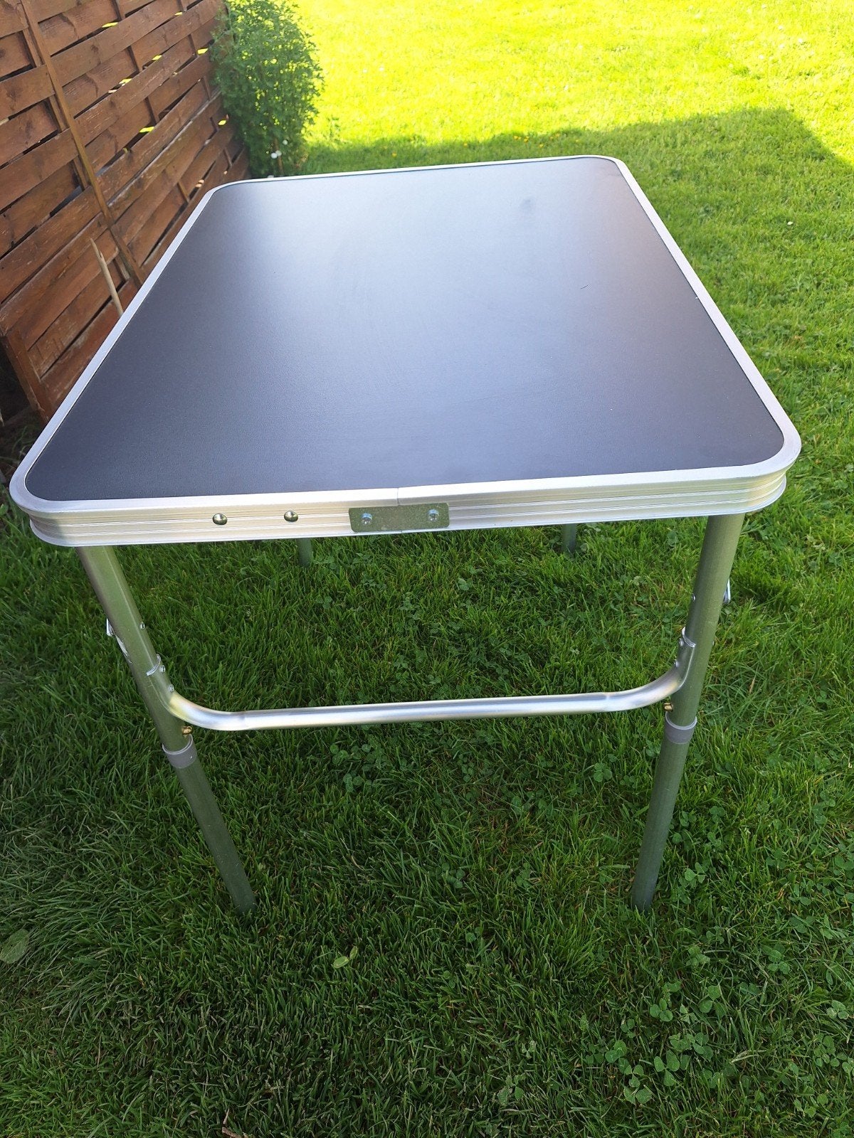 OPVOUWBARE TAFEL, Ophalen, Nieuw, Campingtafel