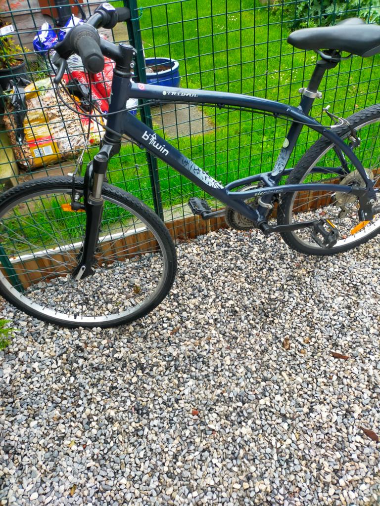 Velo Btwin triban  26 pouces   cadre S.  Révisé entièrement, Vélos & Vélomoteurs, Vélos | Hommes | Vélos de sport & Vélo de randonnée