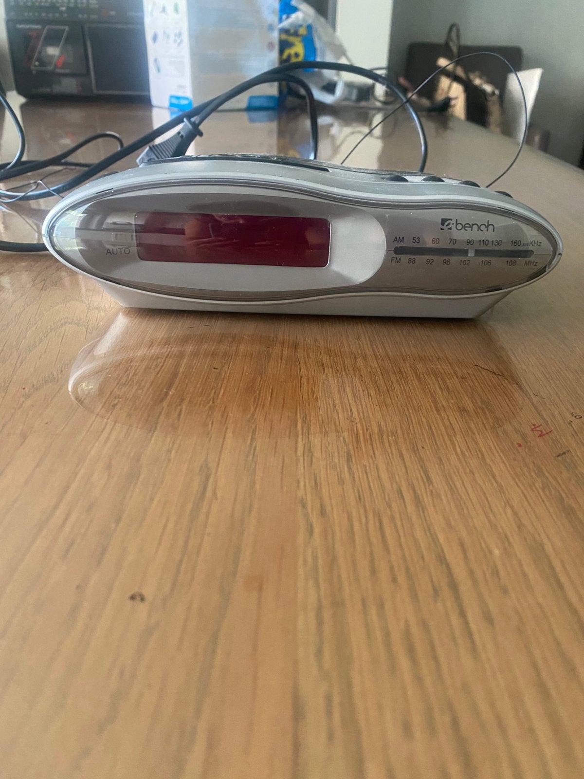 Bench klokradio/alarm nog als nieuw, Elektronische apparatuur, Wekkers, Ophalen, Zo goed als nieuw, Digitaal