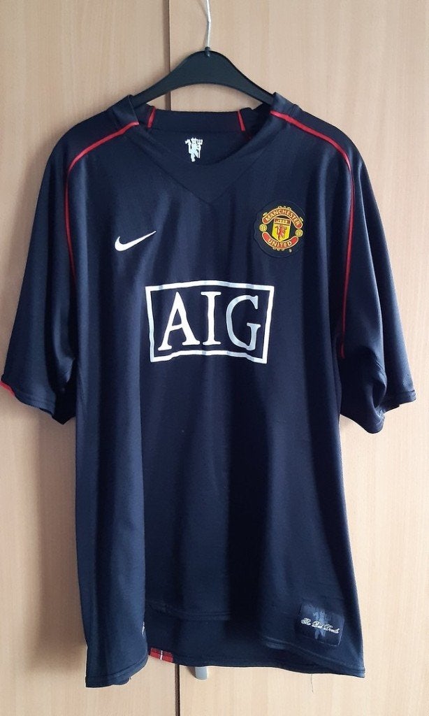 Maillot Manchester Utd Away 2007-08, Enlèvement, Porté