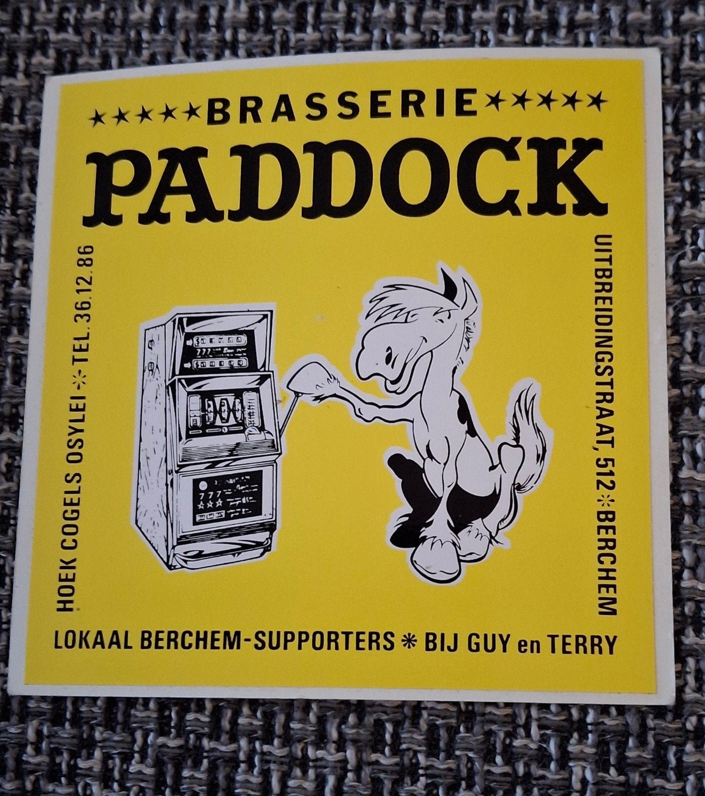 La Brasserie Paddock Berchem soutient le football local, Enlèvement ou Envoi, Comme neuf, Société ou Association