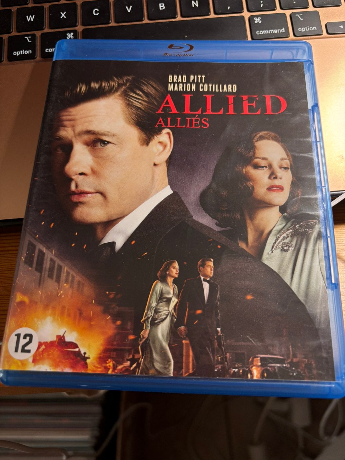 Allied( Allies), Ophalen of Verzenden, Zo goed als nieuw, Engels, Engels