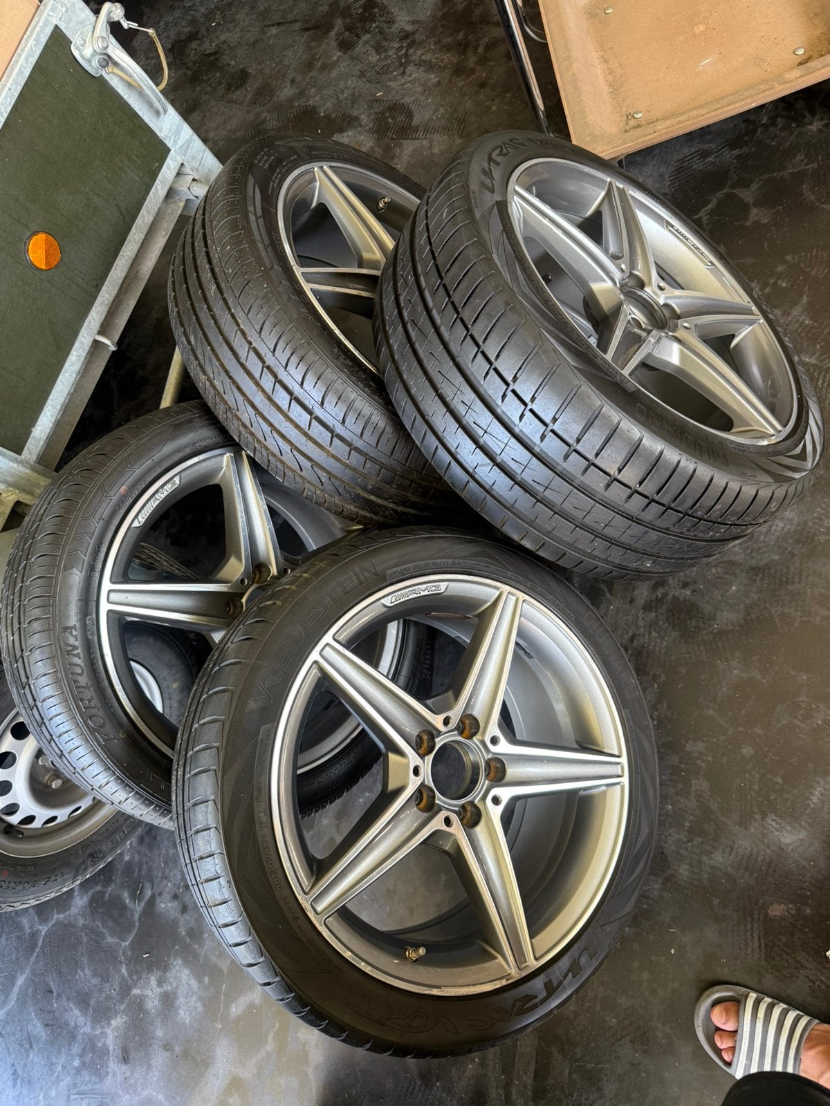 Les jantes Mercedes AMG sont les plus larges de bons pneus, Pneus et Jantes, Véhicule de tourisme, Pneus été, 18 pouces