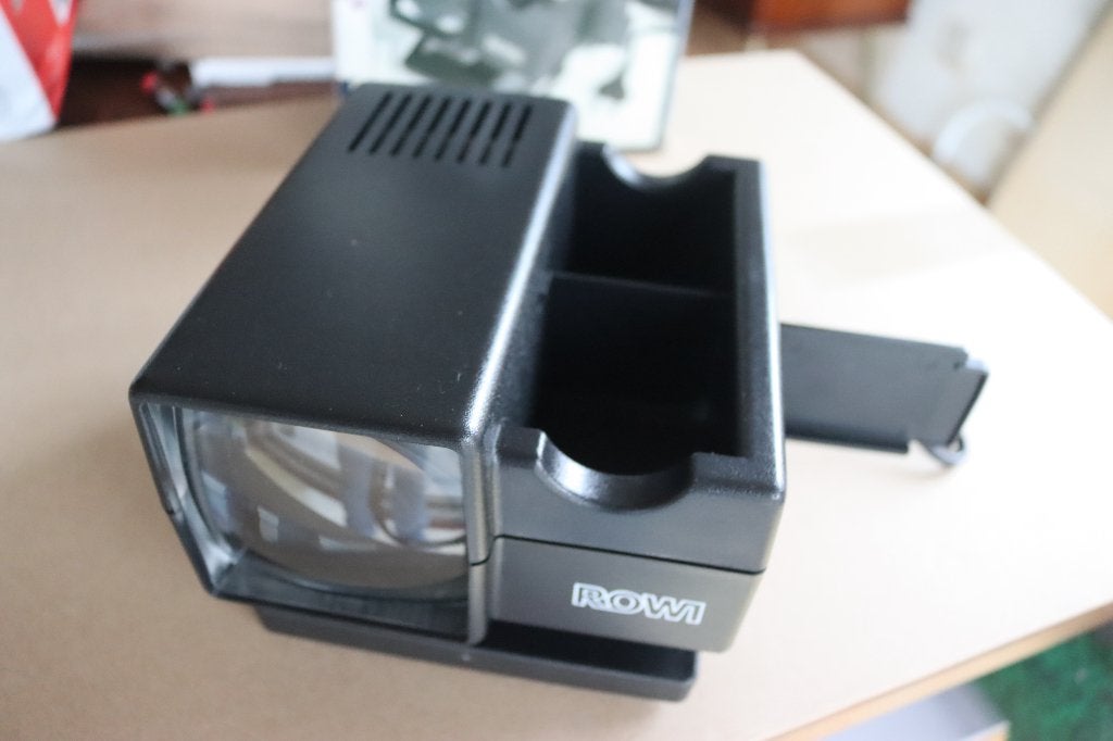 ROWI mini diaprojector gebruikt, TV, Hi-fi & Vidéo, Projecteurs dias, Enlèvement, Utilisé