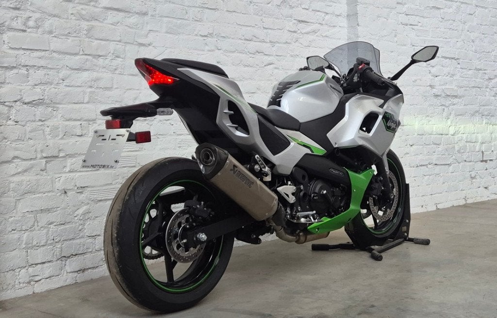 Kawasaki Ninja 7 Hybrid 2025 600 KM @motomobilia, Motoren, Motoren | Kawasaki, 2 cilinders, Occasion, Motorrijbewijs A, Bedrijf