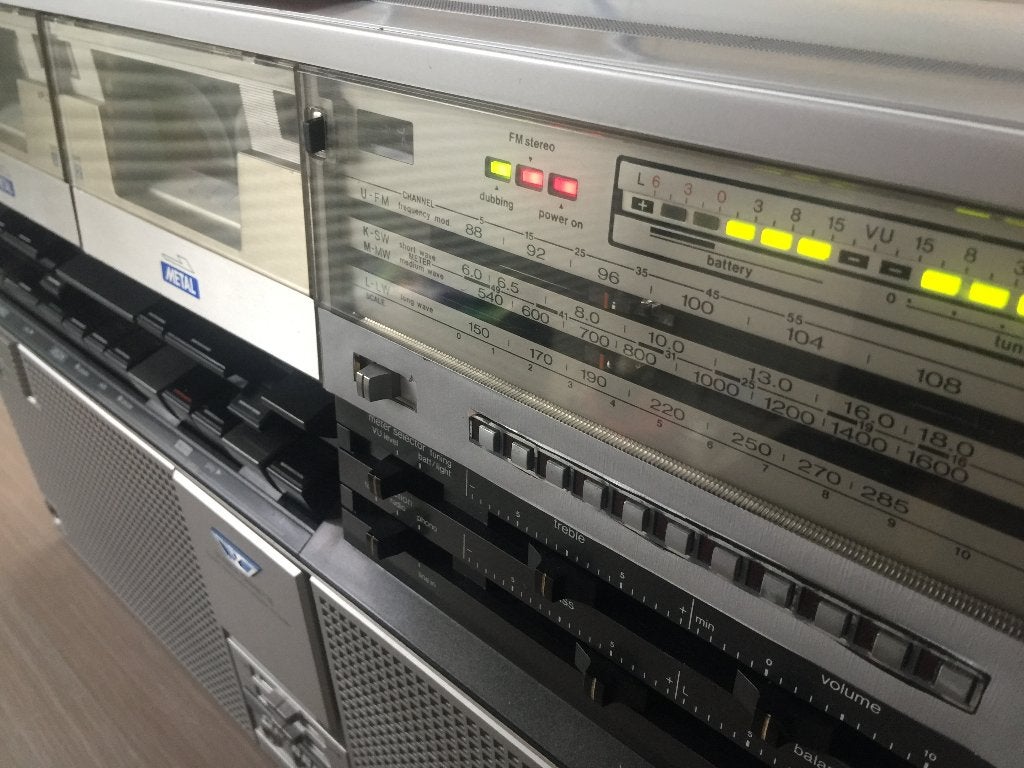 Sharp GF-666 vintage radio double cassette recorder, Enlèvement, Radio
