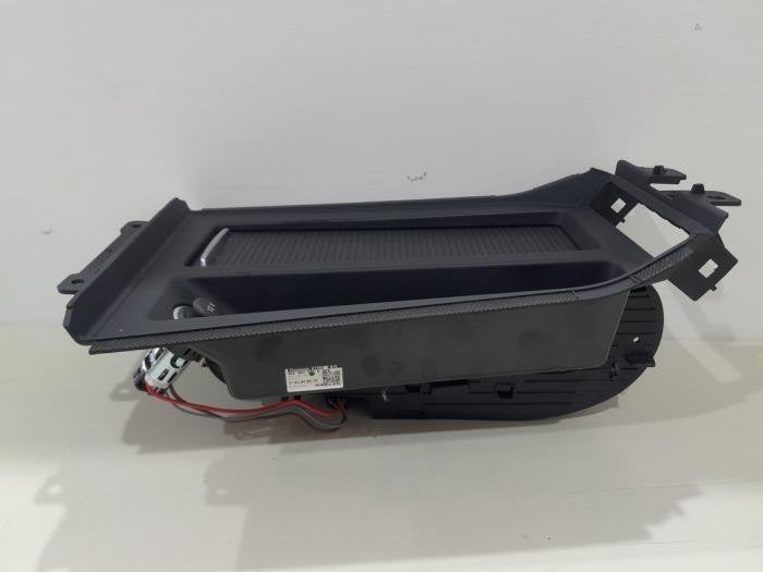 Bekerhouder van een Audi E-Tron, Gebruikt, -, -, -