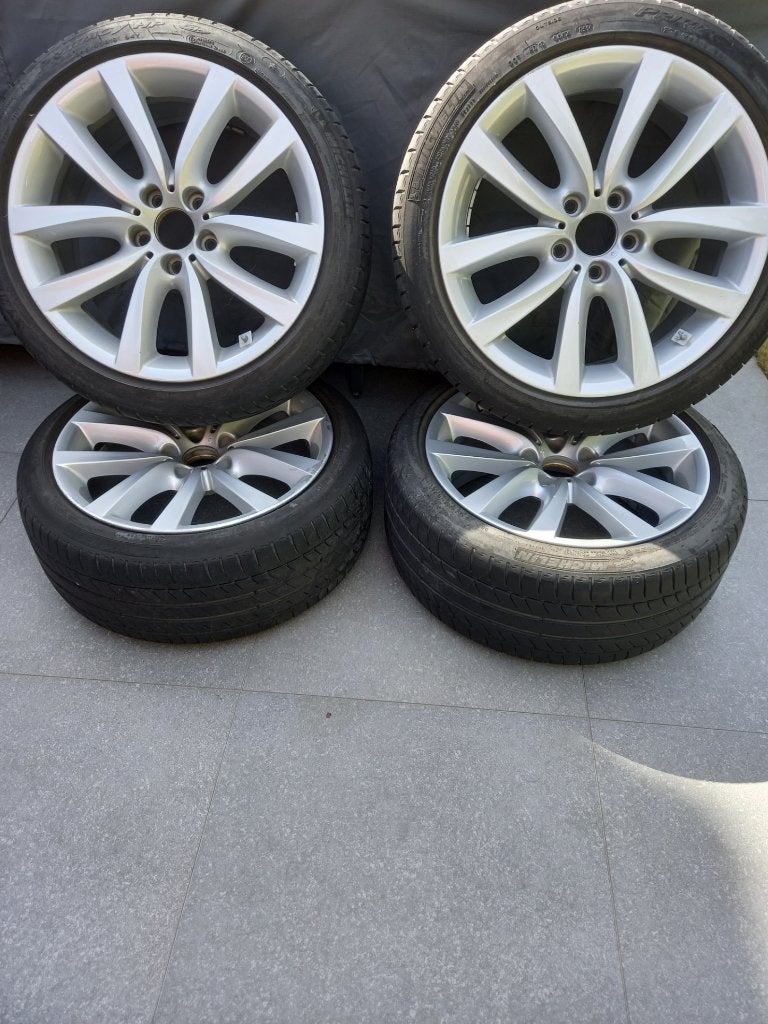 BMW V-spaak 331 zilver 19" met RDC. Michelin banden. Set 4st, Auto-onderdelen, Gebruikt, 275 mm, Banden en Velgen, Personenwagen