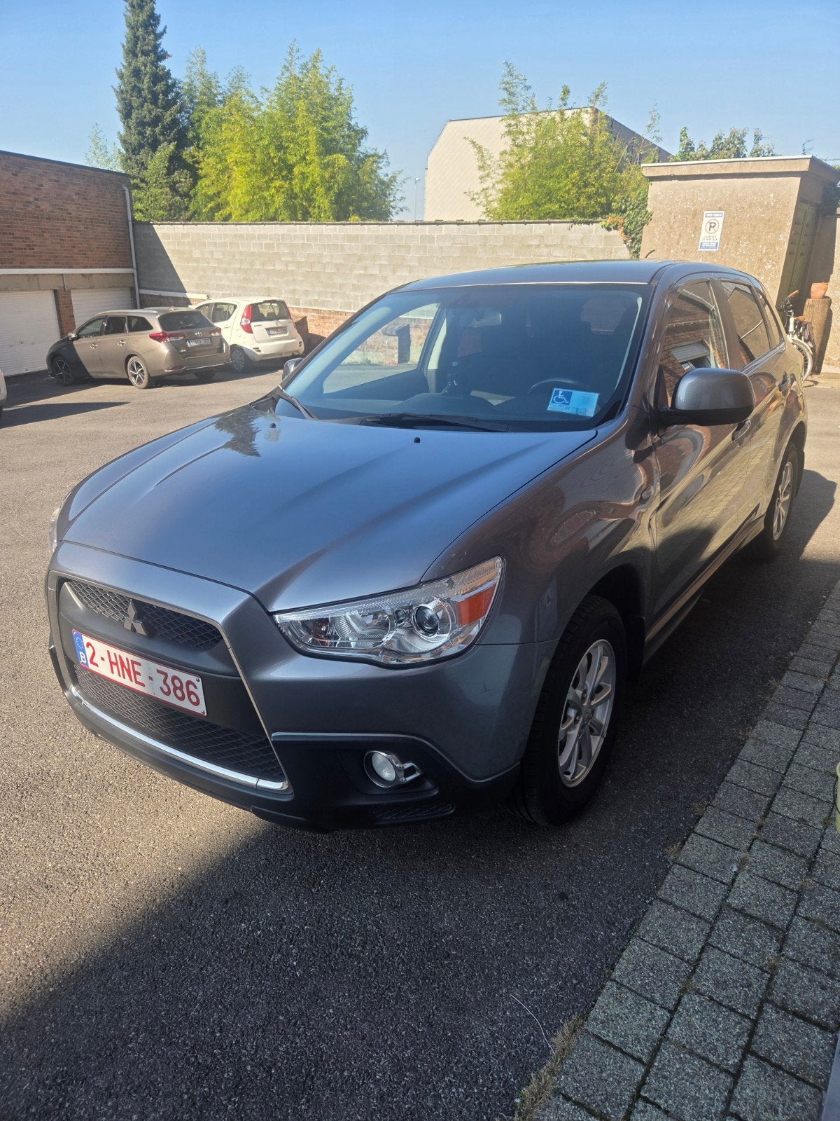 mitsubthi asx.   0475 333 773, Auto's, Voorwielaandrijving, Euro 5, Zwart, Handgeschakeld