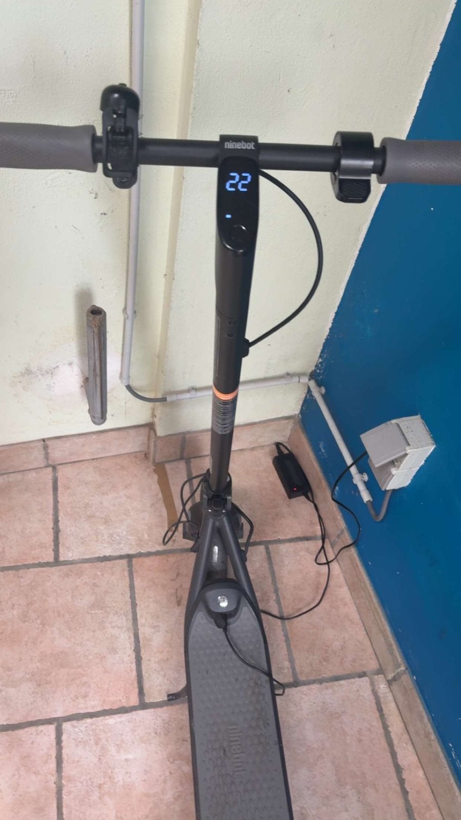 ninebot F2, Fietsen en Brommers, Ophalen, Zo goed als nieuw