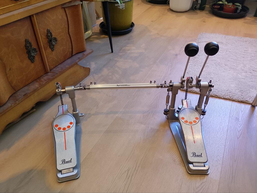Pearl P-932 Demonator dubbel basdrum pedaal, Enlèvement ou Envoi, Comme neuf, Pearl