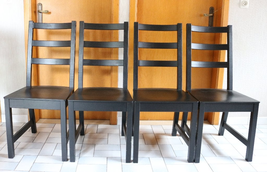 TE KOOP | 4 Zwarte Houten Keukenstoelen, Huis en Inrichting, Ophalen, Gebruikt, Zwart, Vier