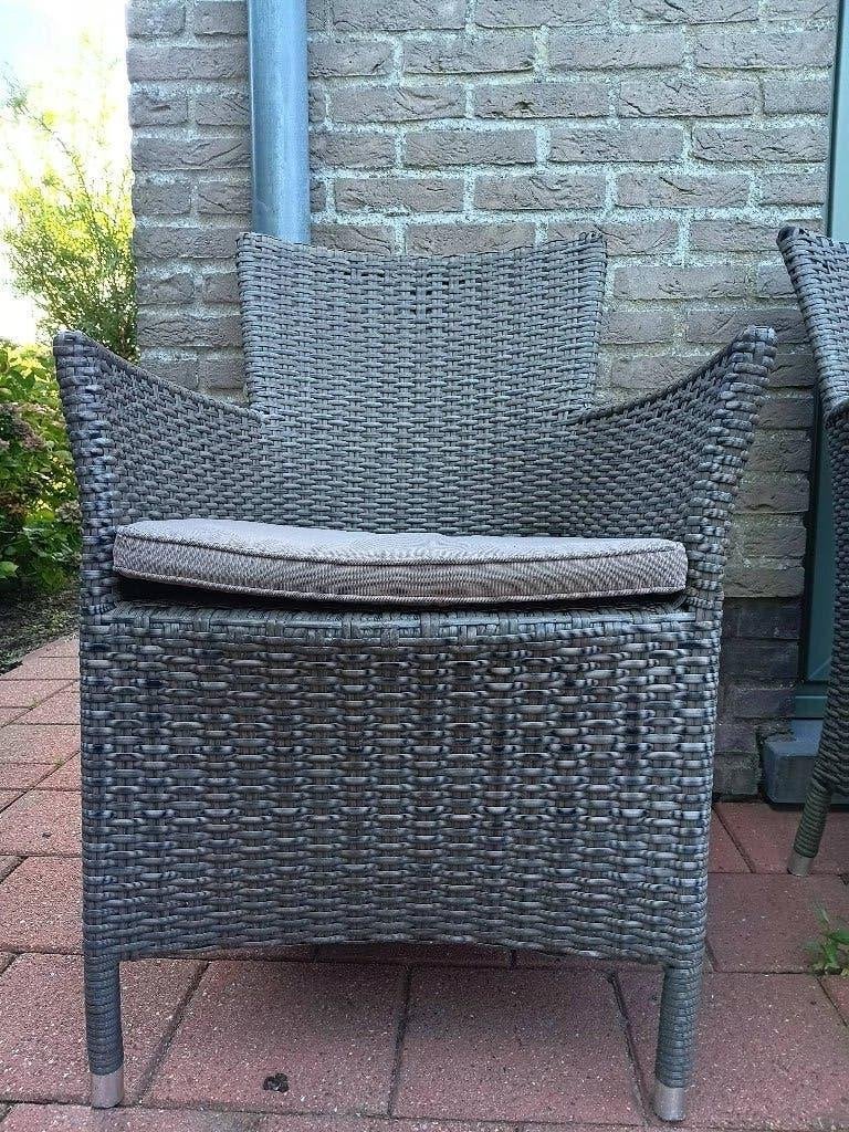 Gratis tuinzetels met kussens, Ophalen
