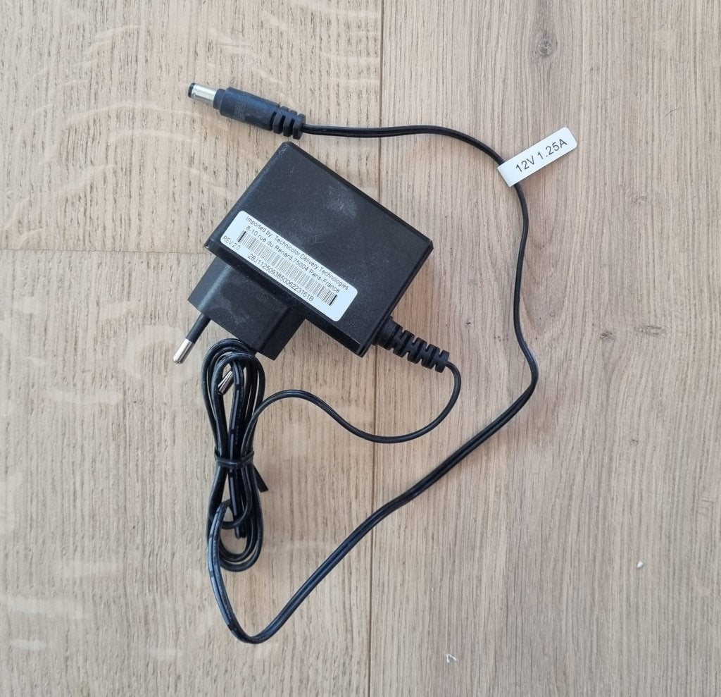 Technicolor Voedingsadapter 12V 1.25A (15W), Ophalen of Verzenden, Zo goed als nieuw