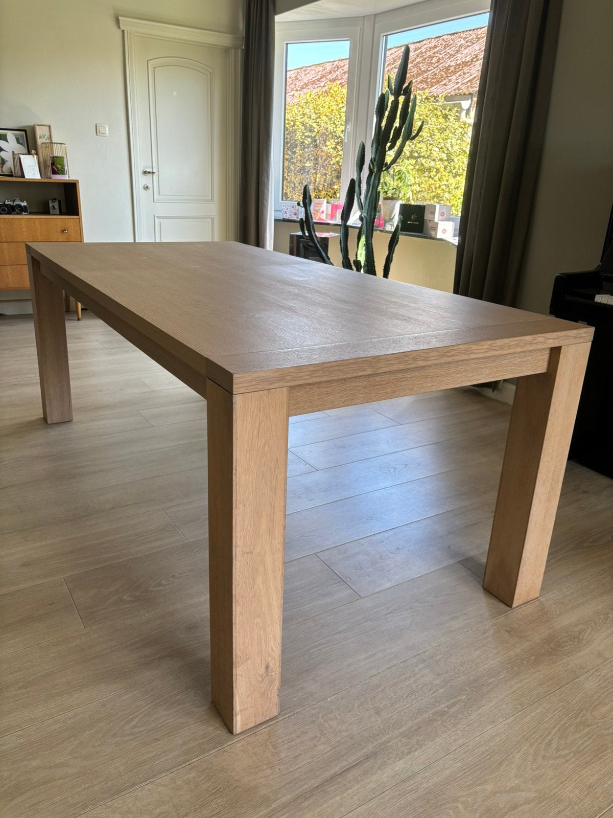 Eetkamerset (eettafel, dressoir, barkast), Huis en Inrichting, Complete eetkamers, Gebruikt, 6 tot 8 stoelen, Ophalen