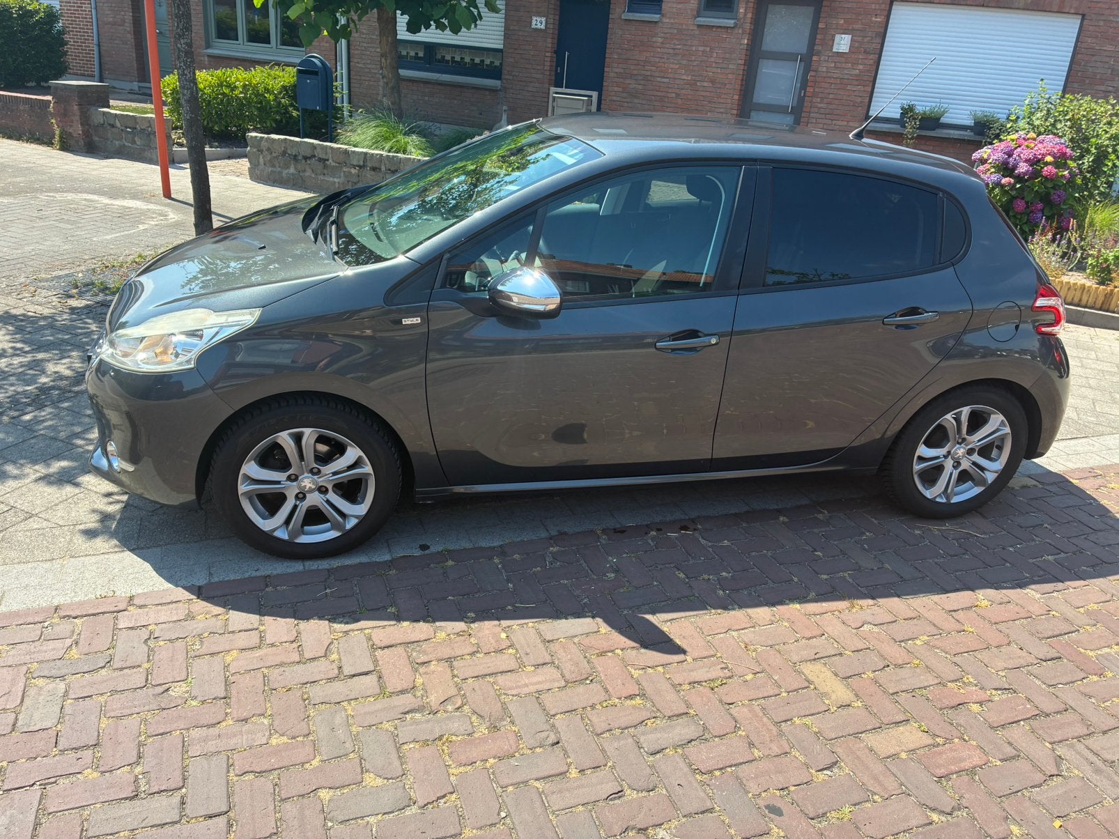 208 1.2 benzine 2014 120dkm zo mee nemen, Euro 5, Handgeschakeld, 5 deurs, Particulier