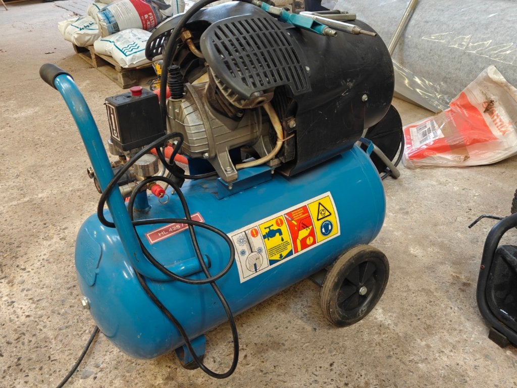Compresors 3 pk/2.2 kW 280 l/min 50 l, Bricolage & Construction, Comme neuf, Enlèvement, 10 bars ou plus, 25 à 100 litres