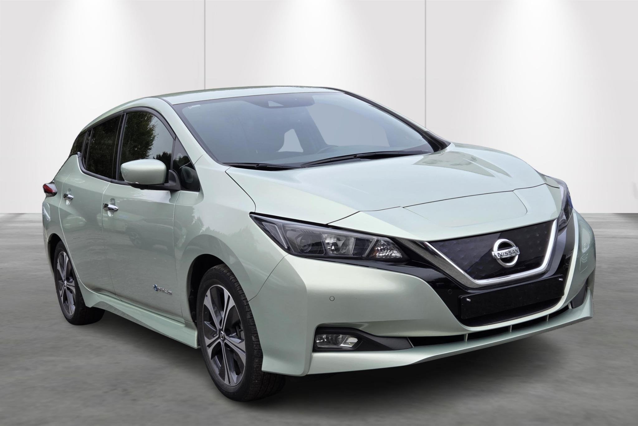 Nissan Leaf N-Connecta 40kWh, Stof, Gebruikt, 110 kW, Verwarmde buitenspiegels