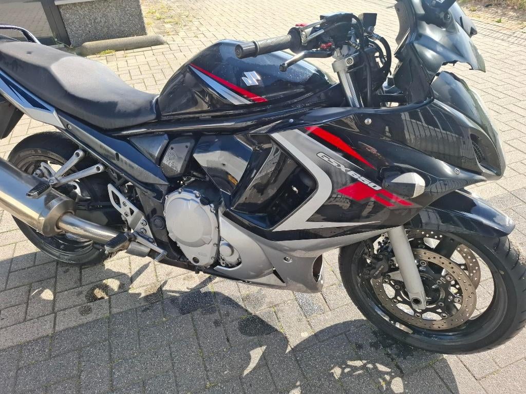 suzuki gsx 650 f met schade, Motoren, Particulier