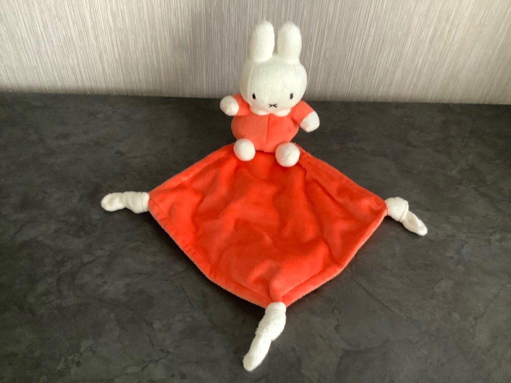 Nijntje pluche knuffeldoekje, Kinderen en Baby's, Speelgoed | Knuffels en Pluche, Nijntje, Ophalen of Verzenden, Zo goed als nieuw