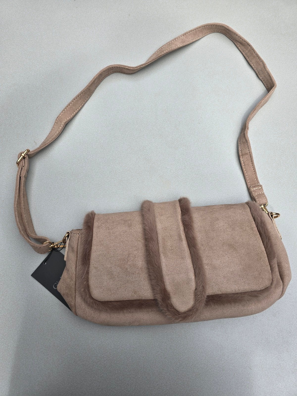 Schoudertas kunstsuède en faux fur/Taupe, Ophalen of Verzenden, Nieuw, Bruin, Schoudertasje
