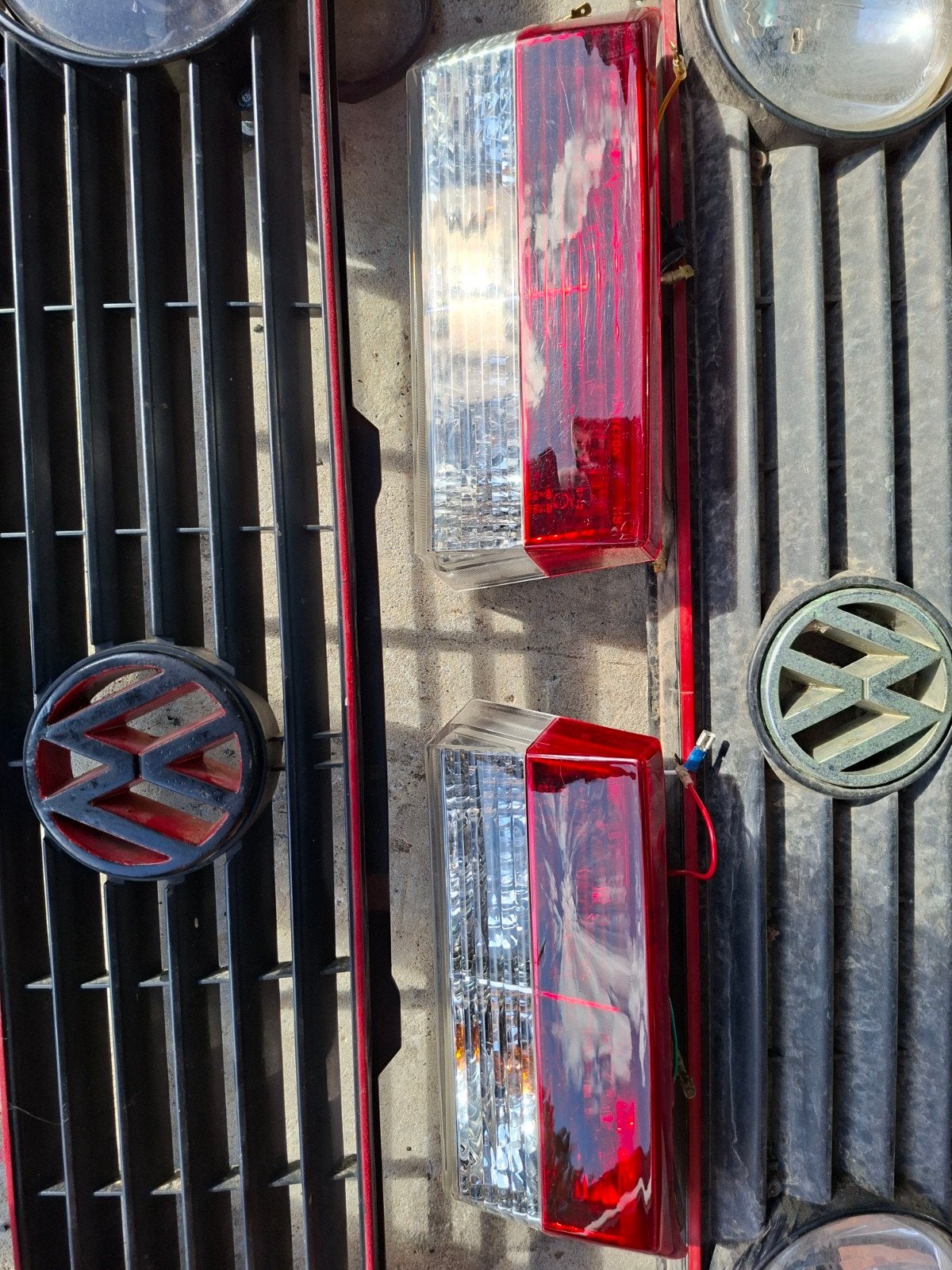 Te koop / Ruilen  2 grilles , enz alles voor Vw golf 1 of 2, Ophalen
