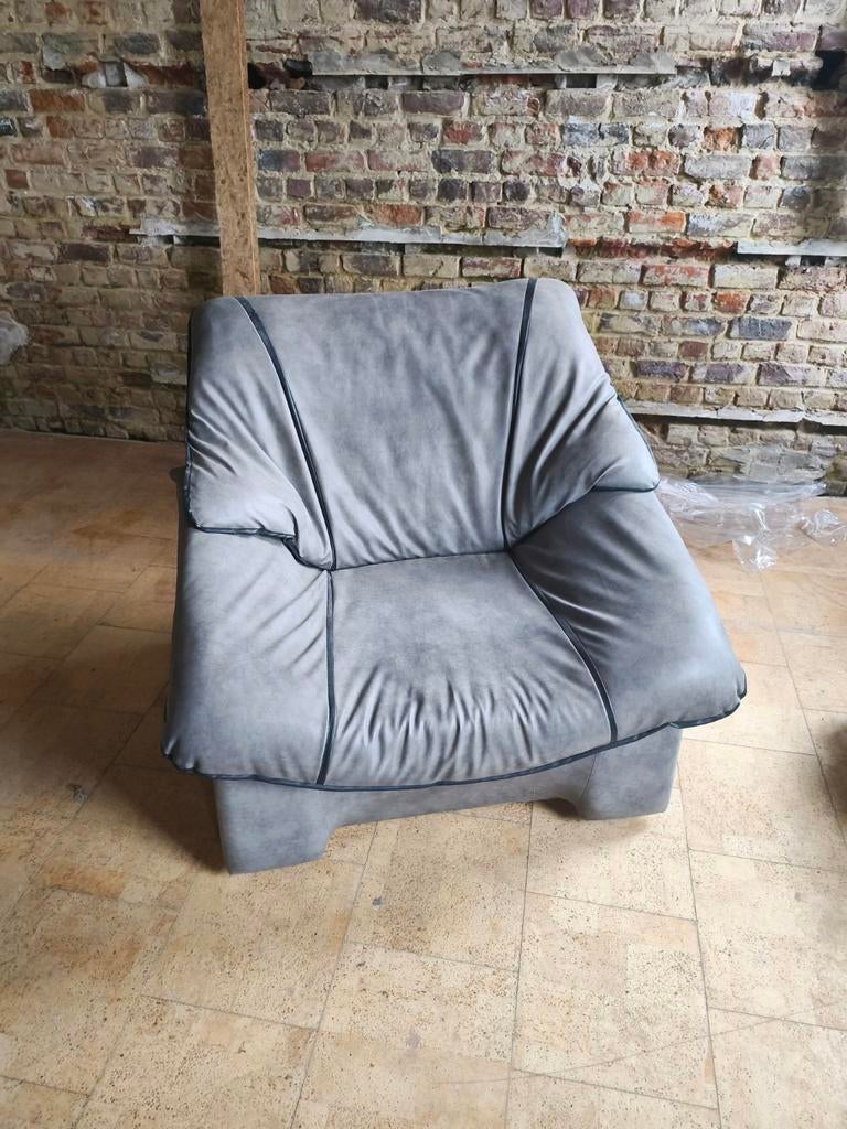 2 nouveaux fauteuils Skai Vastiau Godeau, Enlèvement, Autres matériaux, 75 à 100 cm, Neuf