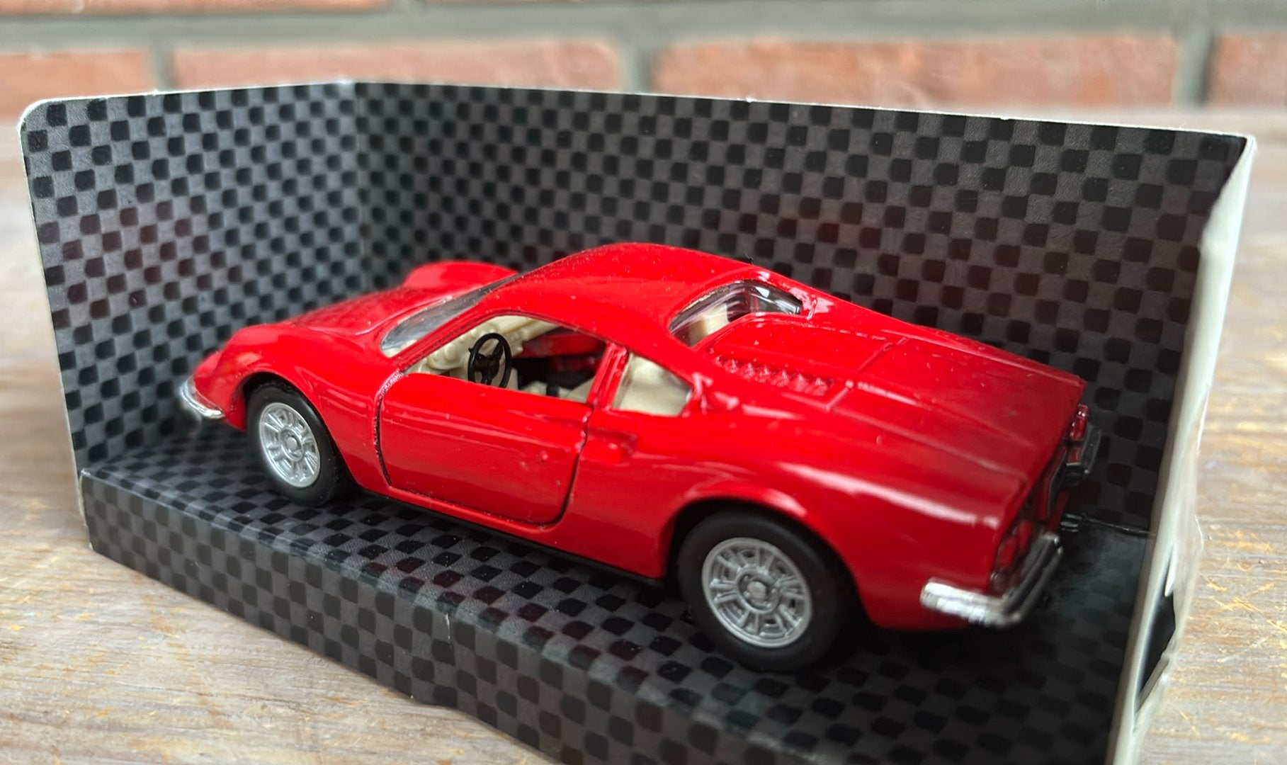 Ferrari Dino - Shell Ferrari Collection - schaal 1:43, Hobby en Vrije tijd, Ophalen of Verzenden, Zo goed als nieuw, Auto, Overige merken