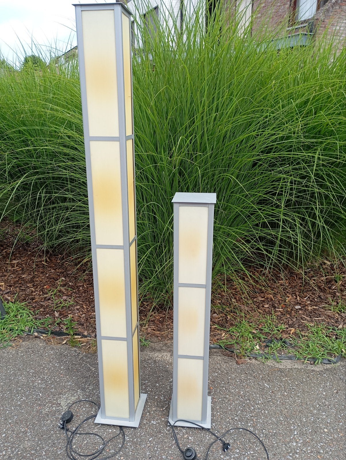 2 colonnes lumineuses « massives » avec pédale, Enlèvement, Utilisé, Métal