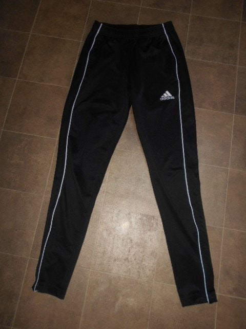 Trainingbroek Adidas / Maat XS, Kleding | Dames, Sportkleding, Adidas, Zwart, Ophalen of Verzenden, Zo goed als nieuw
