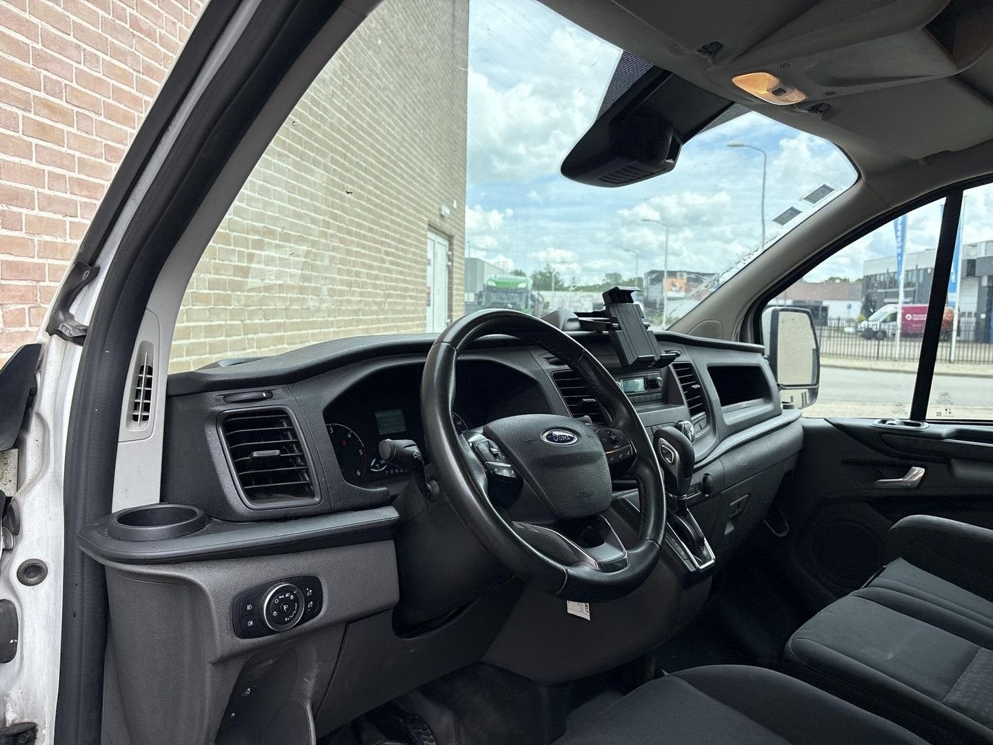 Ford Transit Custom 280 2.0 TDCI L1H1 Limited Automaat | € 8, Automaat, Parkeersensor, Bedrijf, Diesel