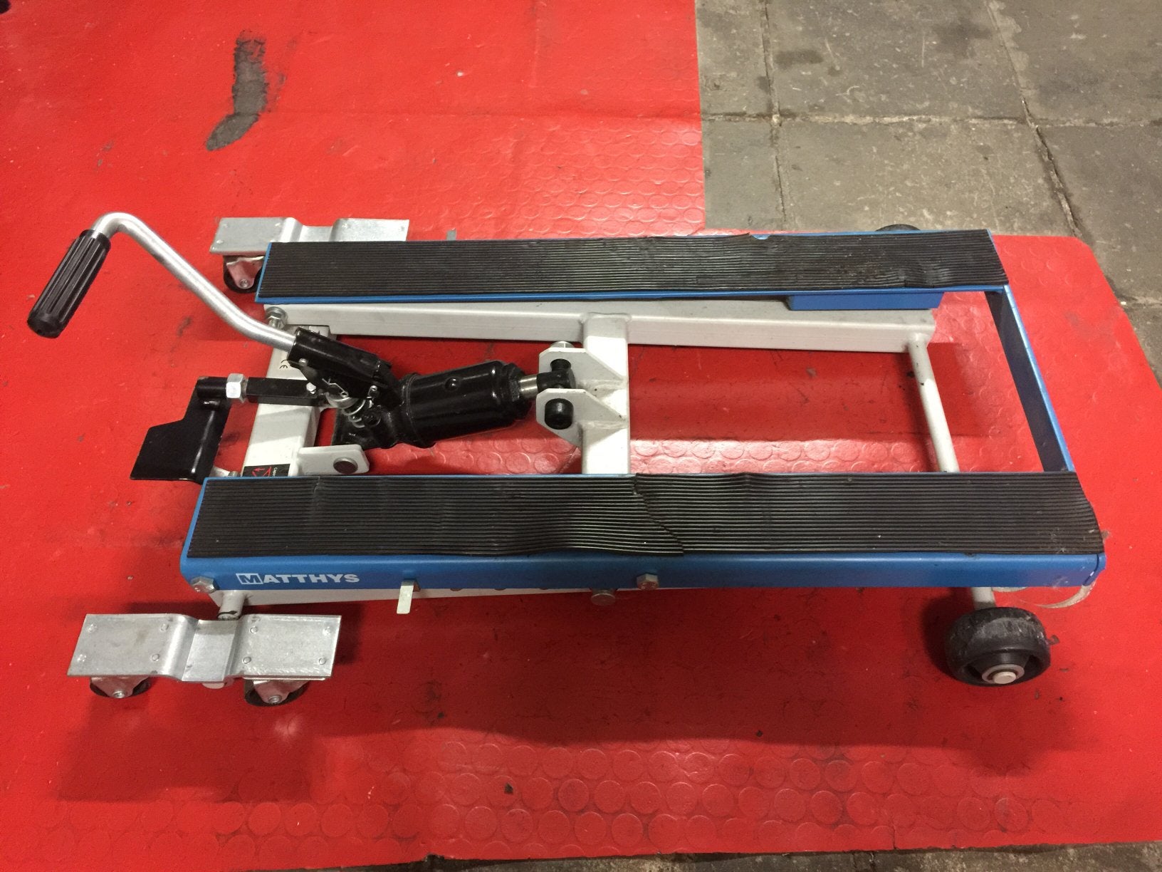 hydraulische  moto  lift  amper gebruikt., Enlèvement, Comme neuf