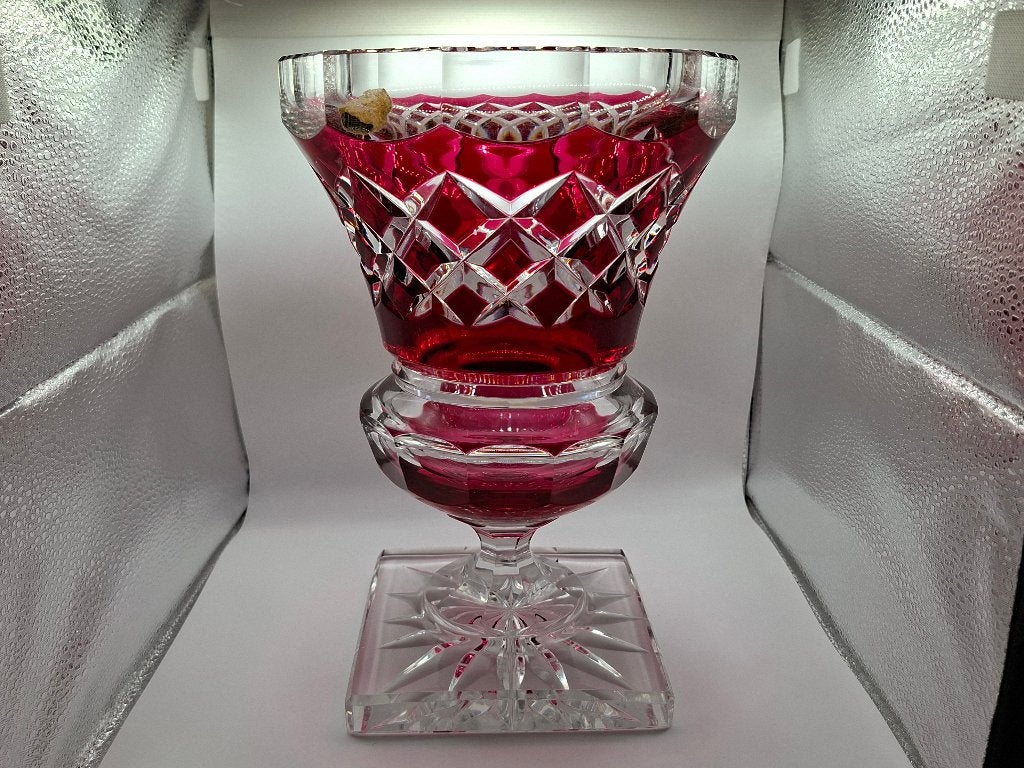 Vase modèle Thessalie du Val Saint Lambert, Enlèvement