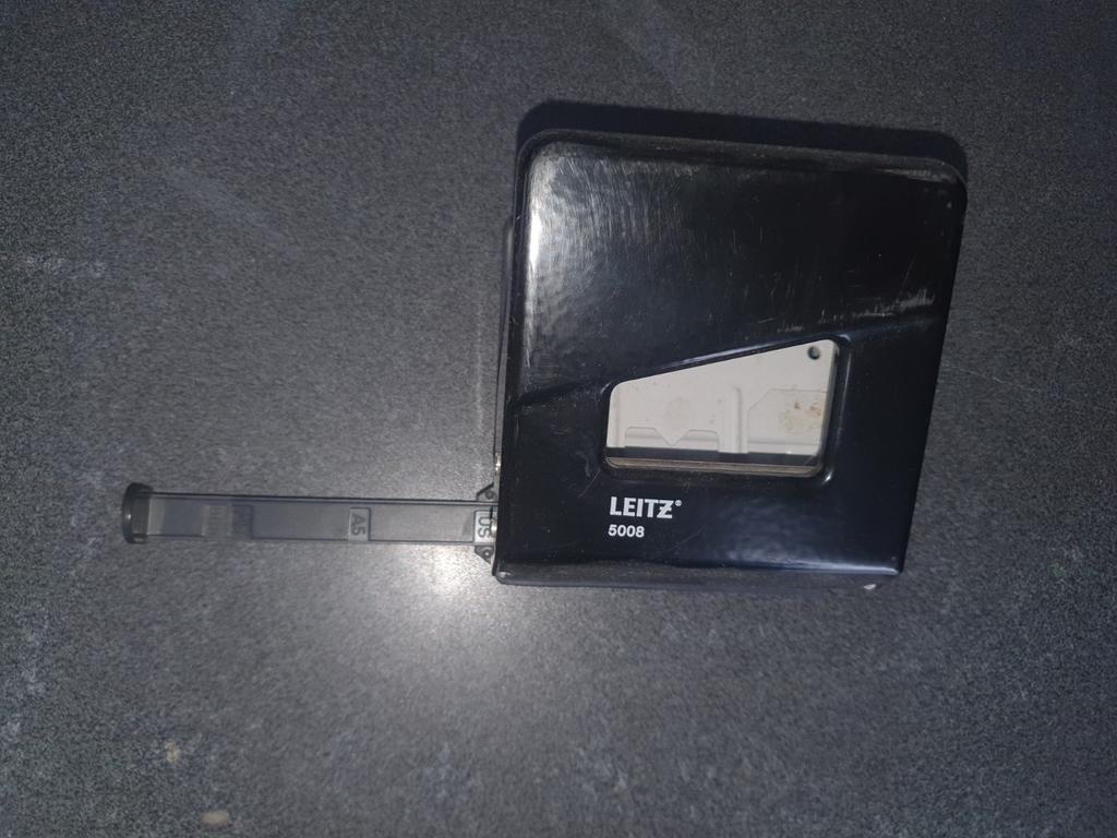 Leitz 5008 perforator, Ophalen, Gebruikt