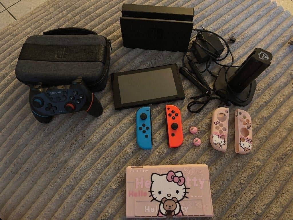 Nintendo switch, Ophalen, Zo goed als nieuw, Met 2 controllers