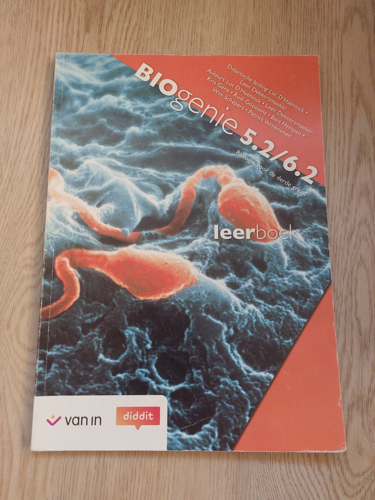 Biogenie 5.2 & 6.2 - leerboek, Ophalen of Verzenden, Nederlands