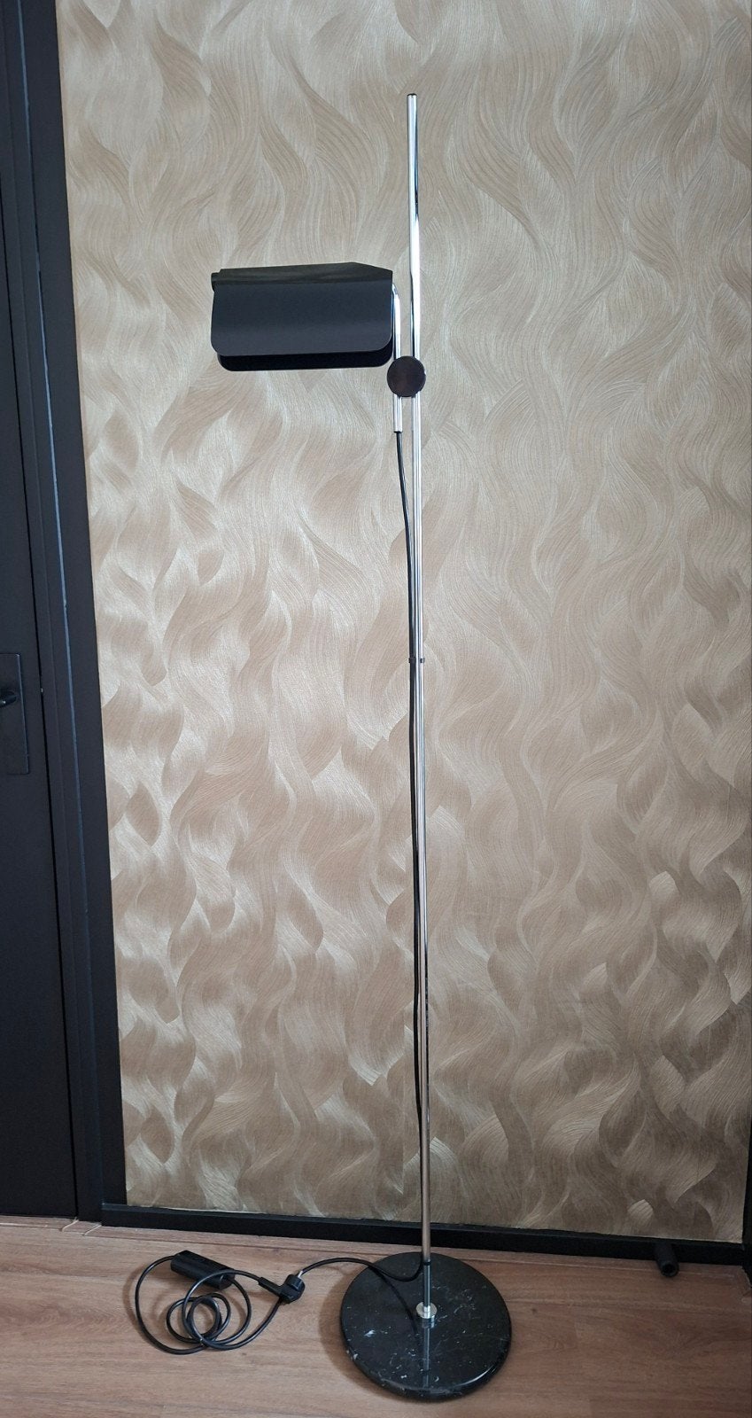 Lampadaire original Skipper Mezzaluna — Bruno Gecchelin (1er, Design, Comme neuf, Métal, 150 à 200 cm