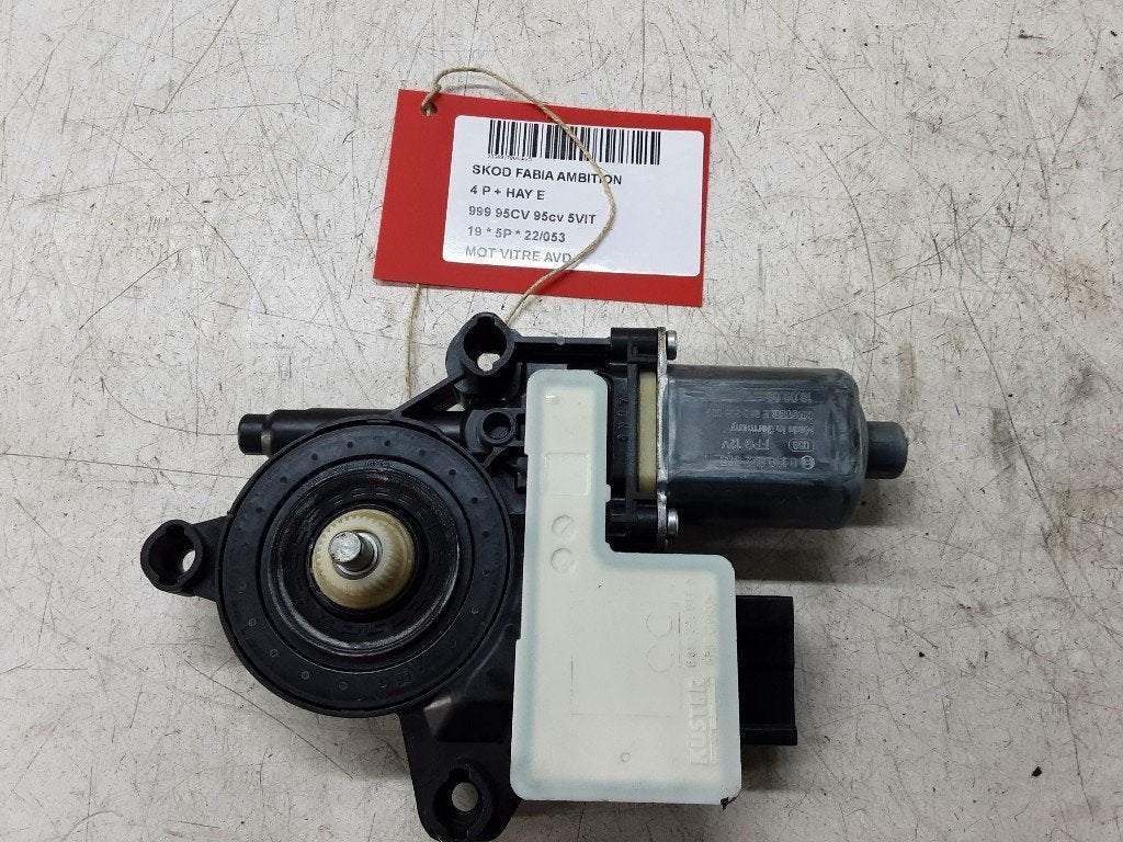 MOTEUR LEVE VITRE ELECTRIQUE AVANT DROIT Fabia III (NJ3), Mevr. I. Hauben, Utilisé, Skoda, Avant