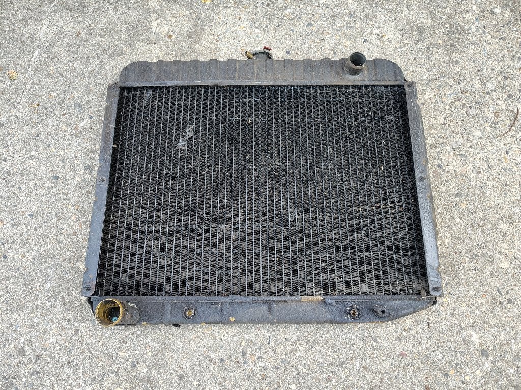 Radiateur Chrysler/ Mopar / Dodge, Autos : Pièces & Accessoires, Enlèvement, Chrysler